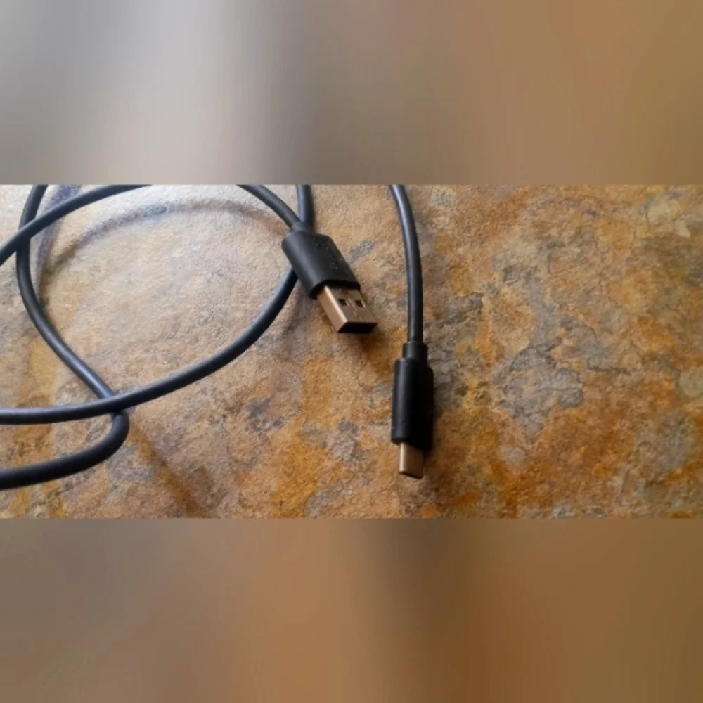 Black USB-A to USB-C Charging Cable for Tablets & Accessories